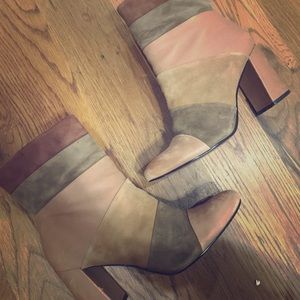 Brown/tan/olive leather patchwork booties, sz 8